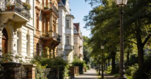 Rheinstraße in Berlin: Einkaufen, Flanieren und Architektur erleben